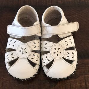 Pediped soft sole sandals white size 18-24 months